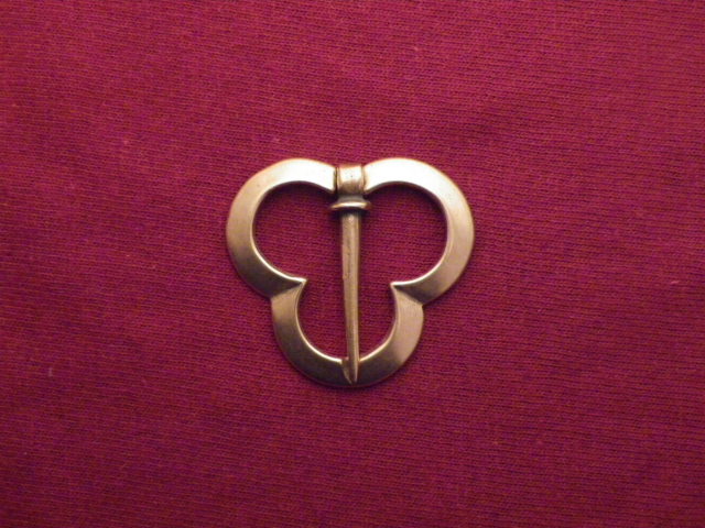 Trefoil Annular Brooch